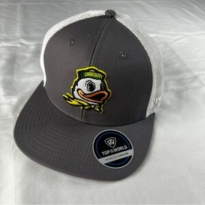 Oregon Ducks Top Of The World Gray/White SnapBack Adjustable Brand New W/O Tags
